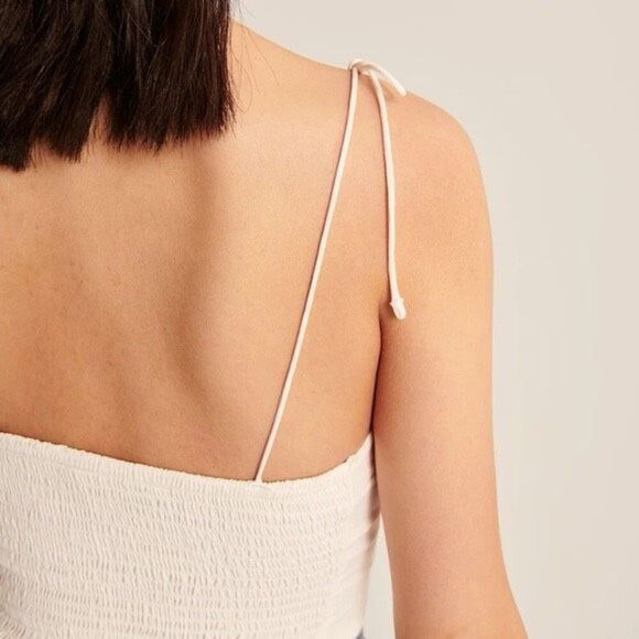 ✨Abercrombie & Fitch White Tie Strap V-Neck Sz Large Cami Top✨ - Picture 5 of 13